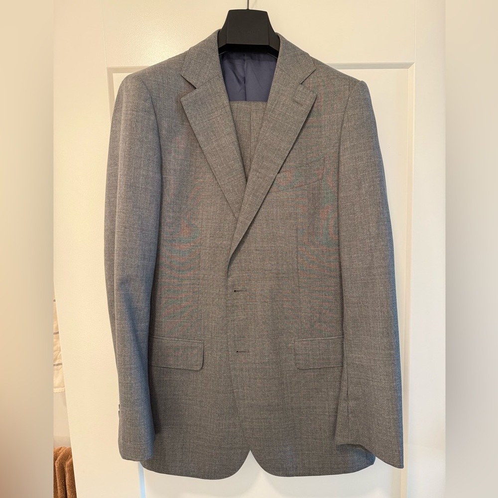 Suitsupply Classic Gray Suit (46L)